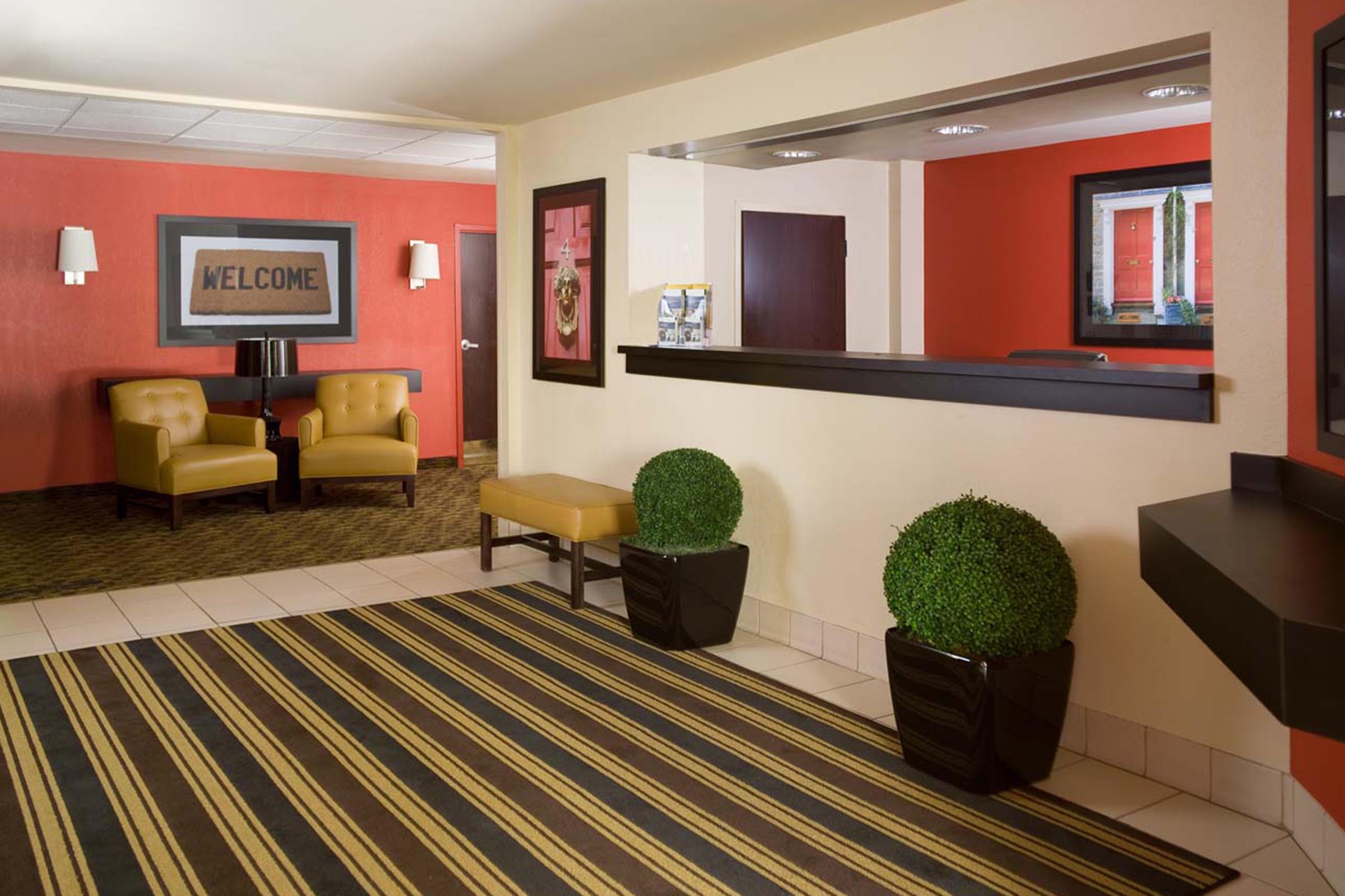 เอ็กซ์เทนด์ สเตย์ อเมริกา ไมอามีแอร์พอร์ต โครัล เกเบิล Hotel ภายนอก รูปภาพ