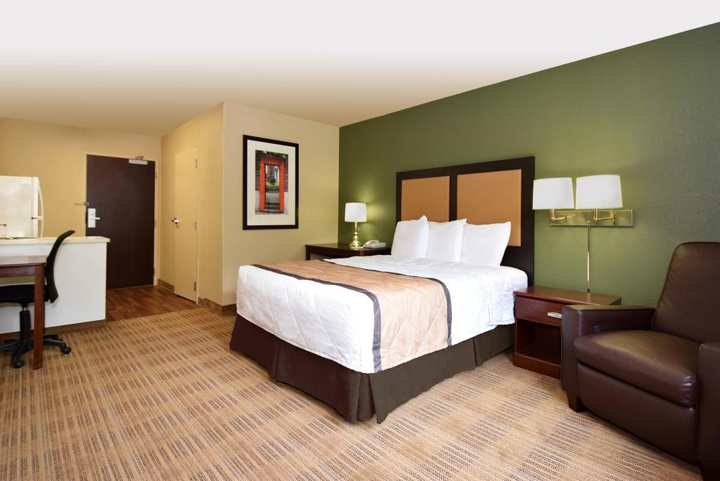 เอ็กซ์เทนด์ สเตย์ อเมริกา ไมอามีแอร์พอร์ต โครัล เกเบิล Hotel ภายนอก รูปภาพ